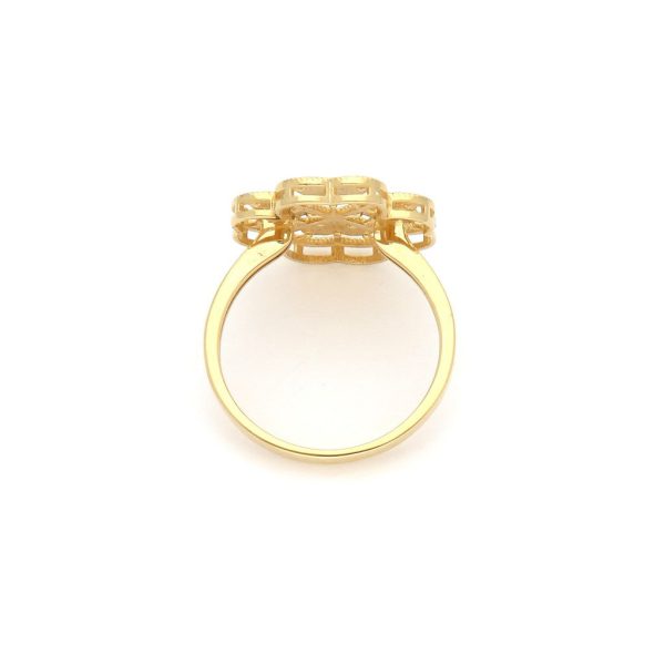 Anillo calado motivo trébol en oro amarillo 14 kilates. Sale