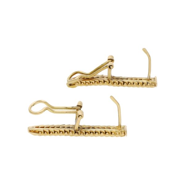 Aretes boleados en oro amarillo 18 kilates. Online Hot Sale